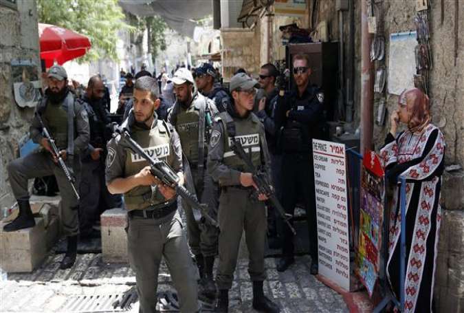 Israeli troops attack Palestinian sit-inners in al-Quds