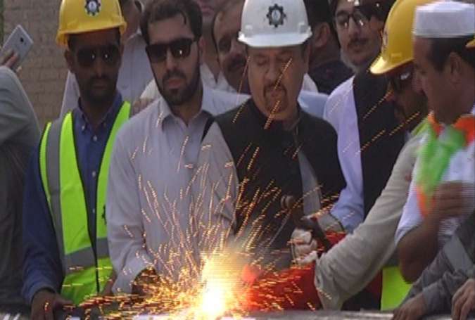 پشاور کے 5 یونین کونسلز کو گیس کی فراہمی منصوبے پر کام شروع