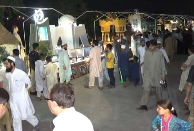 پاکستان کی ثقافت کا نمونہ پیش کرنیوالی آزادی ٹرین پشاور پہنچ گئی