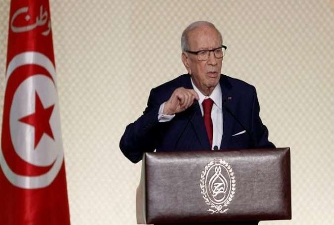 وجدي غنيم "يكفر" الرئيس التونسي مجددا