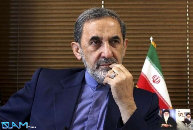 ولايتي: إيران وفرنسا يمكنهما التعاون في القضايا الإقليمية
