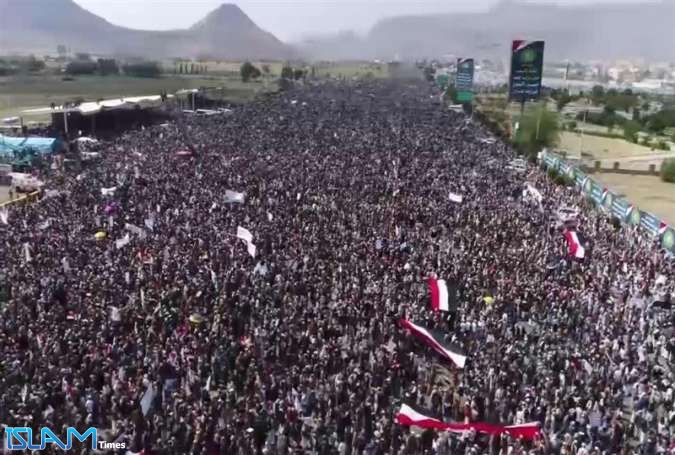 مسيرة جماهيرية بصنعاء إحياء لذكرى ثورة الـ 21 من سبتمبر
