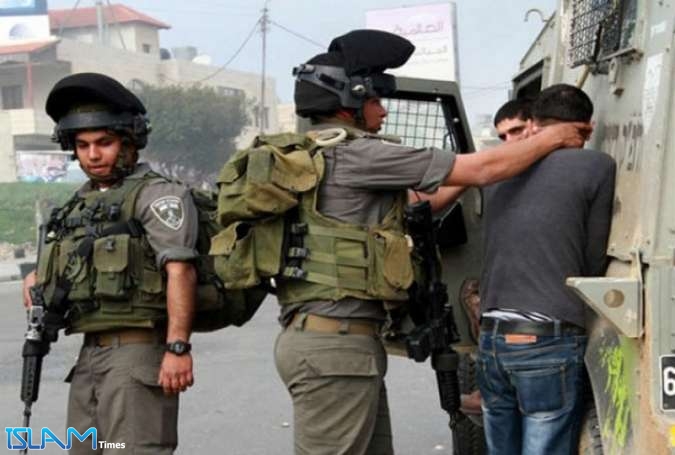 العدو الصهيوني يعتقل 20 فلسطينياً في الضفة الغربية