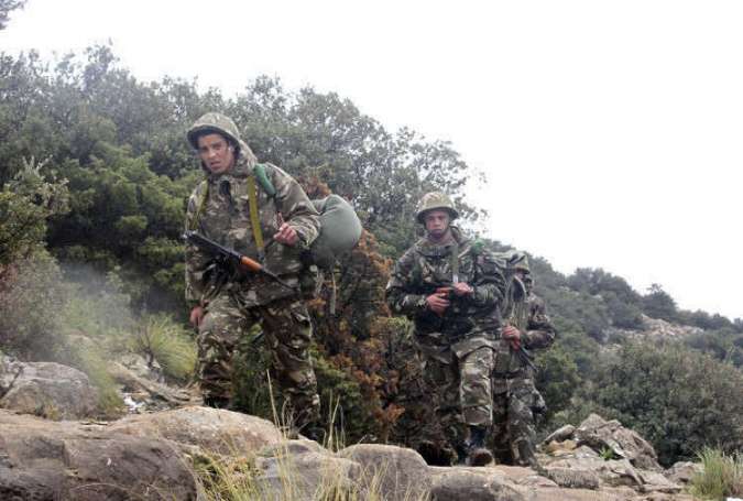 الجيش الجزائري يقضي على 5 إرهابيين شرقي البلاد