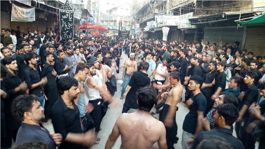 کراچی میں یوم عاشور کے مرکزی جلوس کی تصویری جھلکیاں