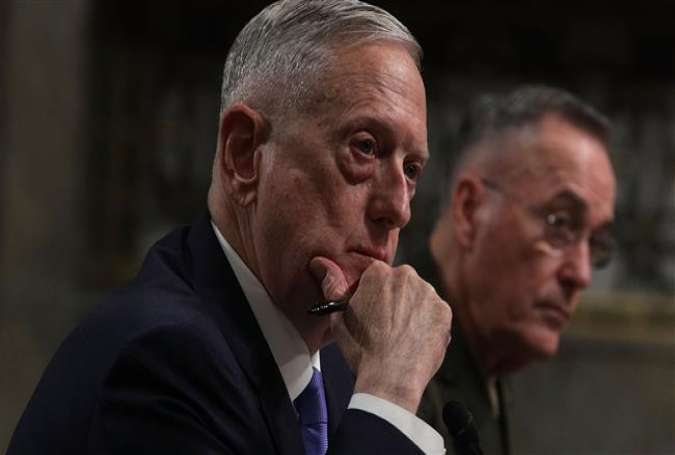 US Secretary of Defense Jim Mattis (L) and Chairman of the Joint Chiefs of Staff General Joseph Dunford (R) testify during a Senate hearing on October 3, 2017. (Photo by AFP)