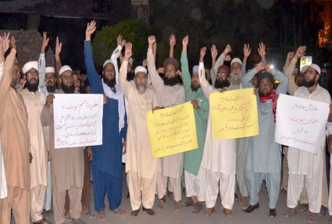 ملتان، تحریک لبیک یارسول کے زیراہتمام ڈاکٹر اشرف آصف جلالی کی گرفتاری کیخلاف احتجاجی مظاہرہ