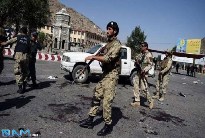 اعتراض سيارة مفخخة واثنين من الانتحاريين قرب كابول