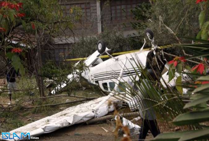 Kenyan helicopter carrying 5 plunges into lake after takeoff