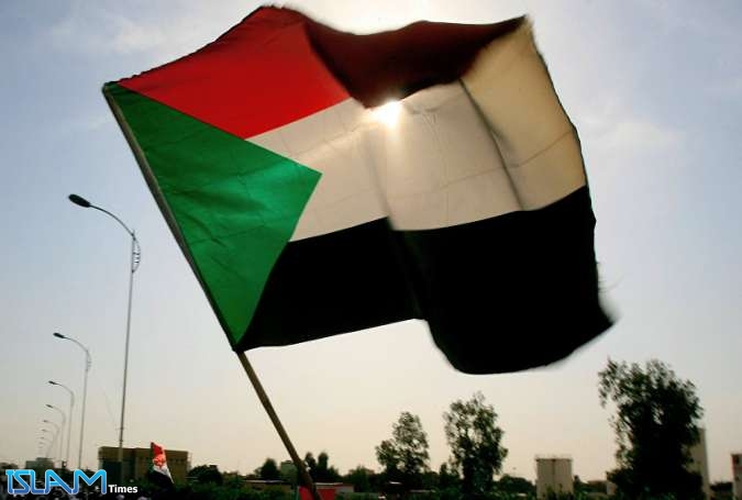 سياسي سوداني: معلومات استخباراتية وراء تحذير أمريكا لرعاياها