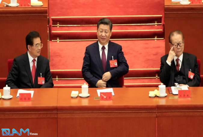 الرئيس الصيني يسجل اسمه في ميثاق الحزب الشيوعي