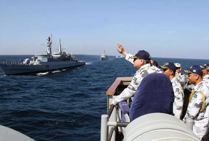 نئے نیول چیف کا پاک بحریہ کی قیادت سنبھالنے کے بعد کھلے سمندر میں پی این فلیٹ یونٹس کا پہلا دورہ