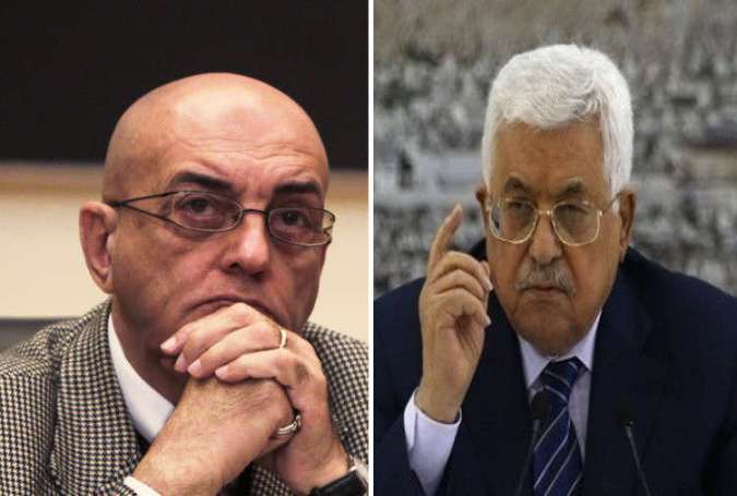 الرئيس الفلسطيني يقلد سلماوي "وسام التألق"
