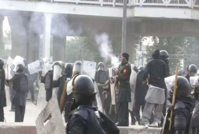 فیض آباد دھرنے کیخلاف آپریشن، عوام مشتعل، ملک بھر میں احتجاجی مظاہرے شروع