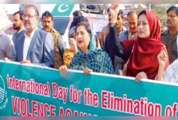 فیصل آباد، شہید بینظیر بھٹو ہیومن رائٹس سنٹر فاروومن کے زیراہتمام خواتین کا تشدد سے تحفظ واک کا انعقاد