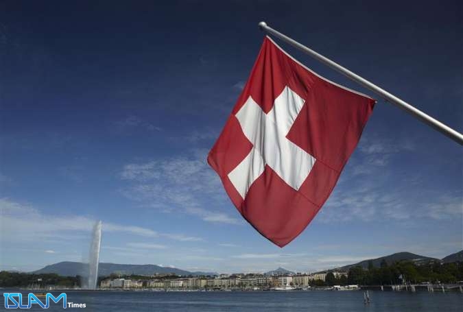 الاتحاد الأوروبي يدرج سويسرا على القائمة “الرمادية” للملاذات الضريبية