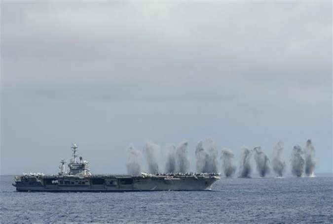 USS Nimitz in the Pacific Ocean.jpg