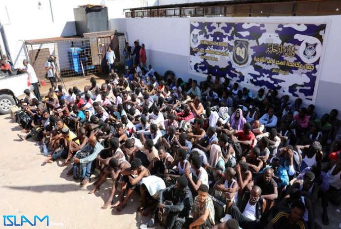 نيجيريا: 5000 من رعايانا محاصرون بمعسكرات اعتقال بغرب ليبيا!