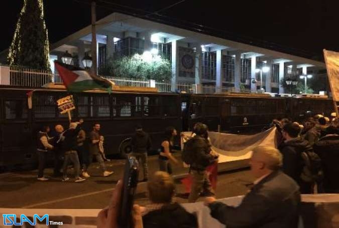 تظاهرات حاشدة في أثينا تنديداً بسياسة ترامب حيال القدس