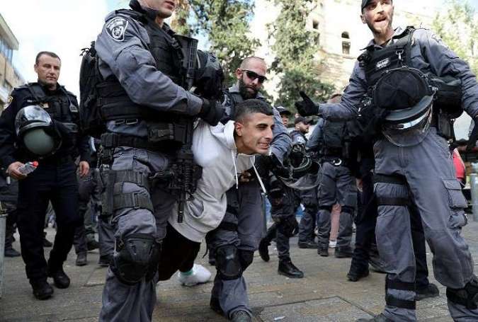 تعذيب وحشي للأطفال الفلسطينيين على يد قوات الإحتلال