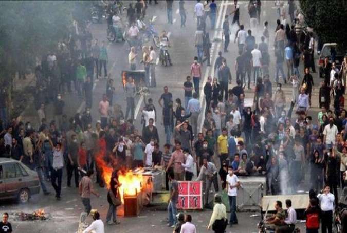 Five people killed during Sunday riots in Hamadan, Khuzestan: Iranian officials