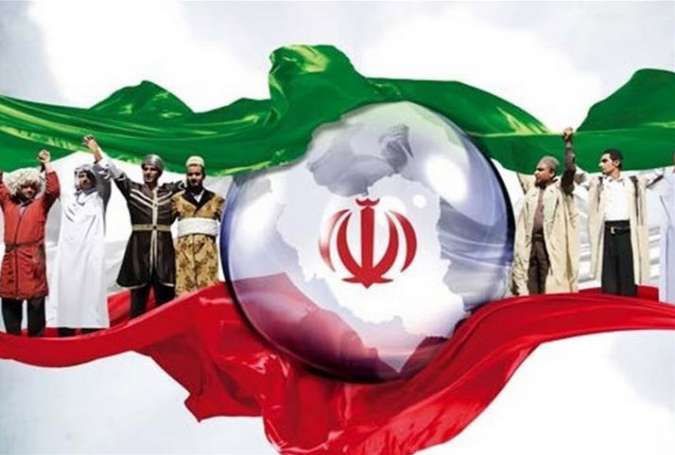کدام عوامل موجب طمع دشمن برای رخنه در صفوف منسجم ایرانیان شده است؟