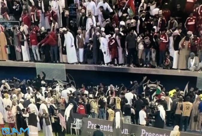 الكويت تفتح تحقيقاً بعد إصابة 40 من الجمهور العماني