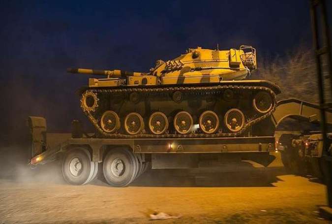 تركيا تنشر تعزيزات عسكرية إضافية على الحدود مع سوريا