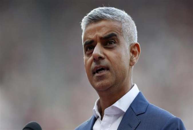 Trump supporters attempt to arrest London’s Muslim mayor