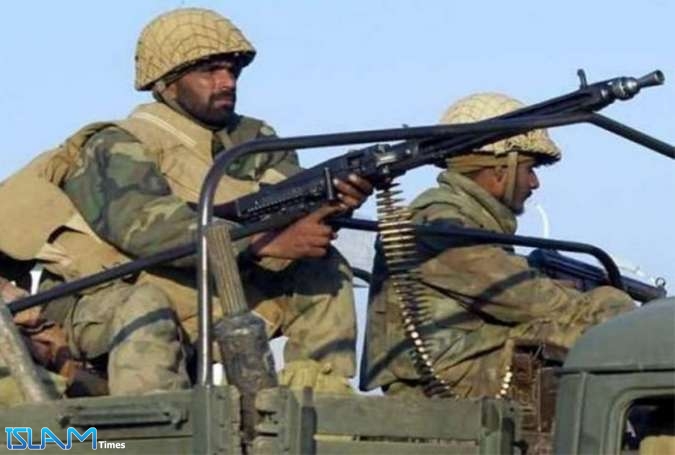 4 قتلى في مواجهات عسكرية على الحدود بين الهند وباكستان