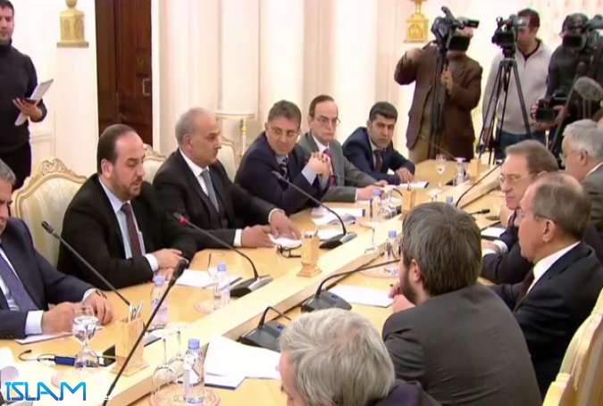 لافروف يناقش مع وفد المعارضة السورية التحضيرات لمؤتمر سوتشي