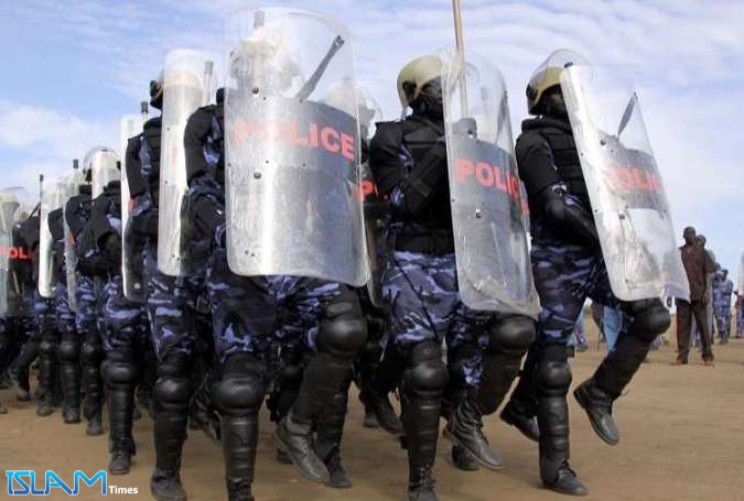 الشرطة السودانية تفرق متظاهرين في الخرطوم