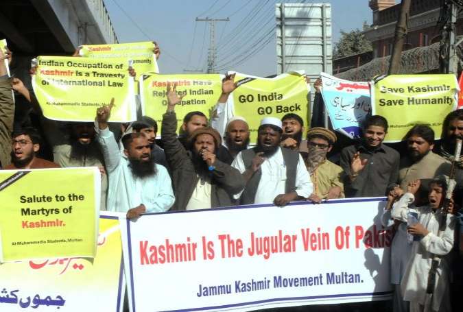ملتان، جماعتہ الدعوہ کے زیراہتمام کشمیریوں سے اظہار یکجہتی اور بھارت مخالف احتجاجی مظاہرہ