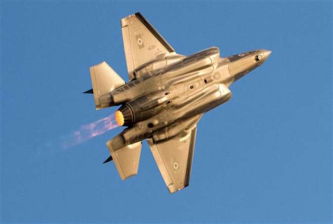 Israeli Air Force F-35 Lightning II fighter plane.jpg