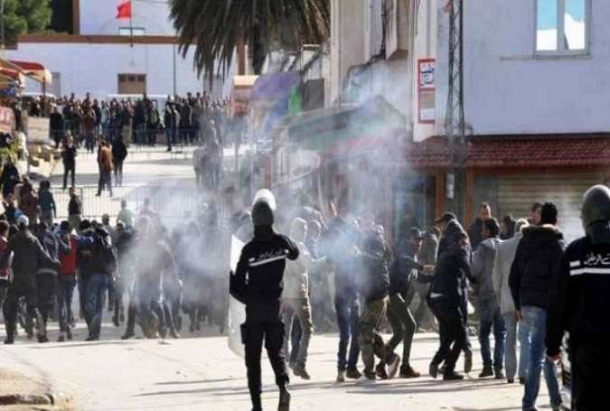 واکاوی علت اعتراضات اخیر تونس و آتش زیر خاکستر