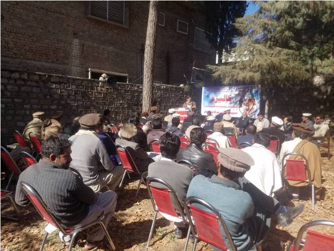 پاراچنار میں سپین غر ادبی جرگہ کیطرف سے پشتو شاعر قلندر مومند کی یاد میں منعقدہ مشاعرہ