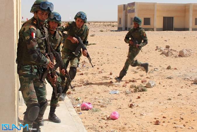 الجيش المصري: القضاء على 12 من "العناصر التكفيرية" في سيناء