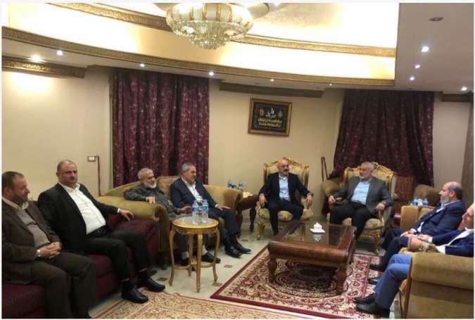حماس و فتح در قاهره با یکدیگر گفتگو کردند