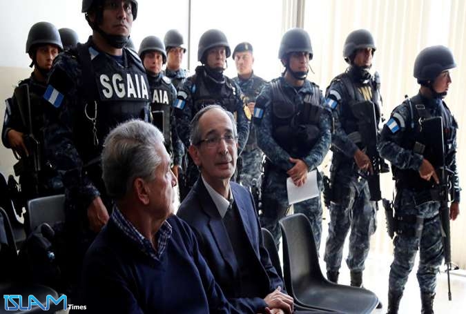 القبض على رئيس غواتيمالا السابق في تحقيق فساد
