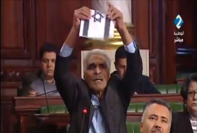 Tunisian MP Tears up Israel Flag Pushing for Bill to Criminalize Ties