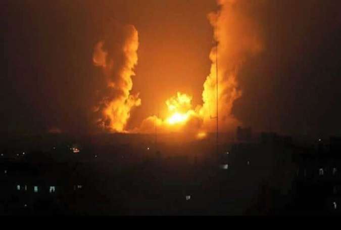 دو شهید در پی حملات بی امان به غزه/پدافند هوایی مقاومت هواپیماهای صهیونیستی را فراری داد