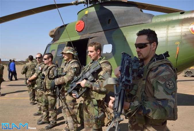 مقتل جنديين فرنسيين وإصابة ثالث في انفجار لغم في مالي