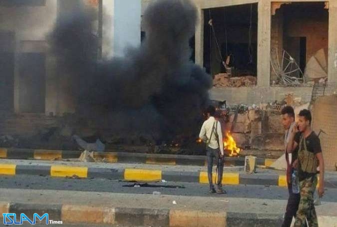 اليمن..  قتلى وجرحى في تفجير سيارة مفخخة بعدن