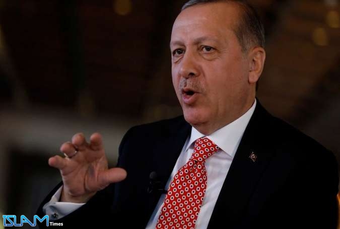 أردوغان يهنئ بوتين بالفوز ويشير لتعاون الفعال في سوريا