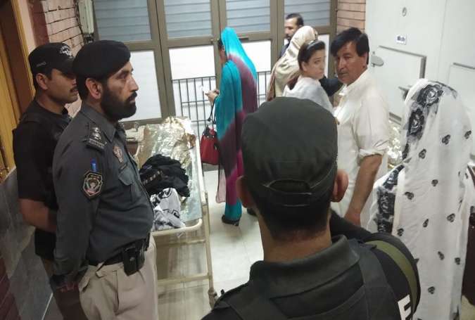 پشاور میں فائرنگ سے خواجہ سراء ساتھی سمیت جاں بحق