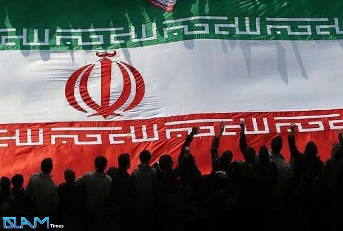 الأول من نيسان.. كيف تحول إلى اليوم الأعظم في إيران؟