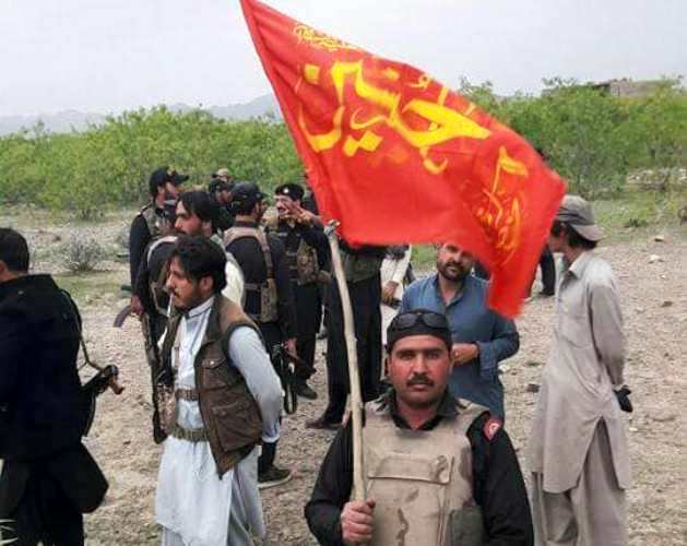 پاک افغان بارڈر پر اپنے ملک کی حفاظت اور سکیورٹی فورسز کا ساتھ دینے کیلئے مسلح قبائل کی بھاری نفری جمع