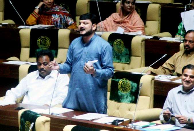 رکن سندھ اسمبلی کامران اختر نے خودکشی کی دھمکی دیدی