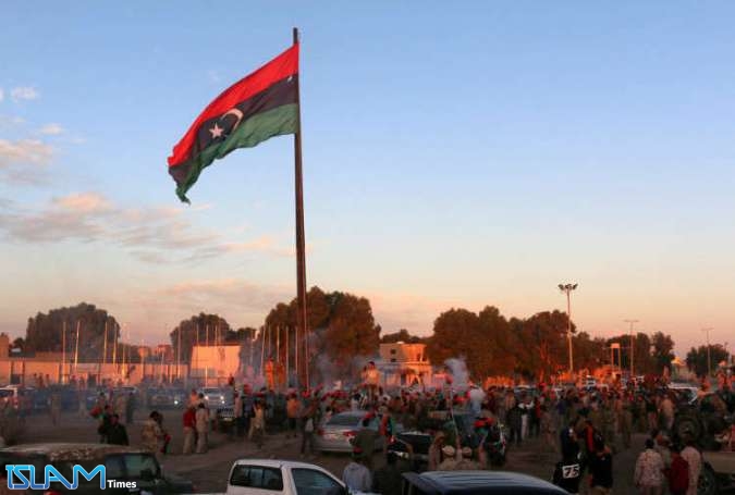 تفجير انتحاري يستهدف مقر المفوضية العليا للانتخابات بالعاصمة الليبية