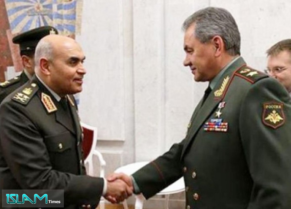 وزير الدفاع الروسي يعلن عن توسيع العلاقات العسكرية مع مصر